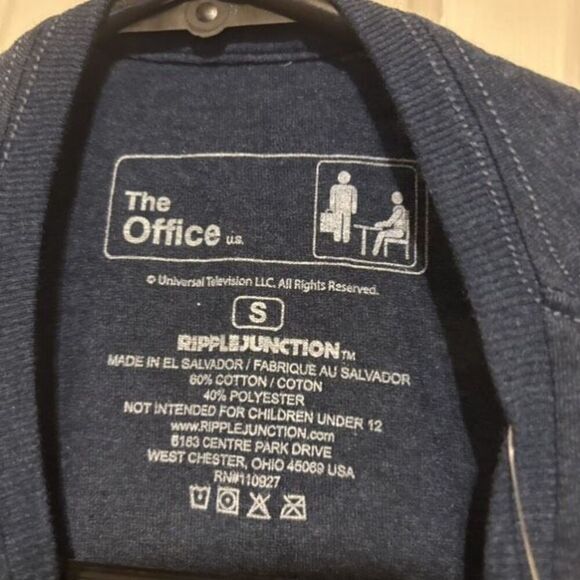 The Office Assistant To The Regional Manager Size Small T-Shirt *New* - Picture 4 of 5